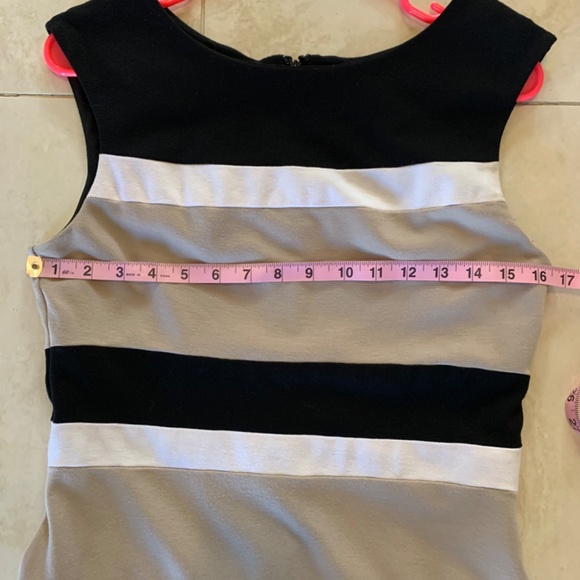 WHBM Color Block Body Con Zippered Back Sleeveless Dress Sz 8 - Picture 4 of 6